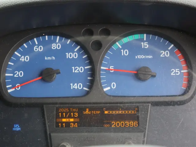 UD クオン QKG-CW5XL(6x4)の写真40