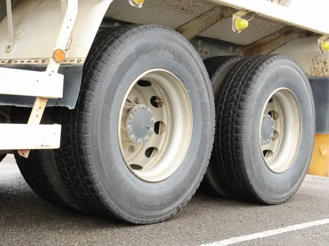 UD クオン QKG-CW5XL(6x4)の写真42