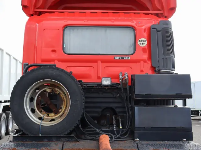 日野 プロフィア QKG-SH1EGDG(2WD)の写真9