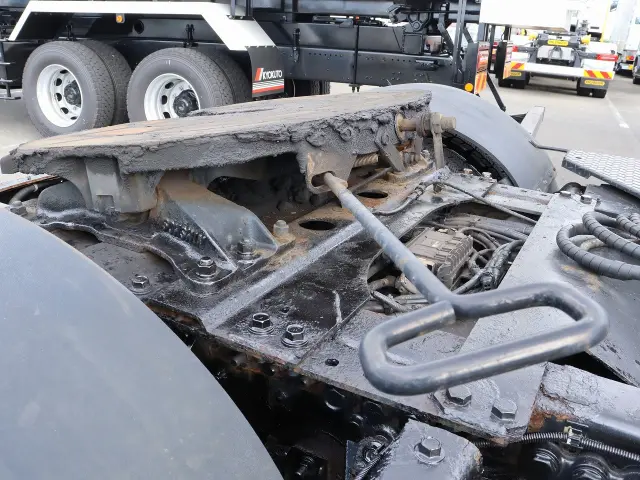 日野 プロフィア QKG-SH1EGDG(2WD)の写真16