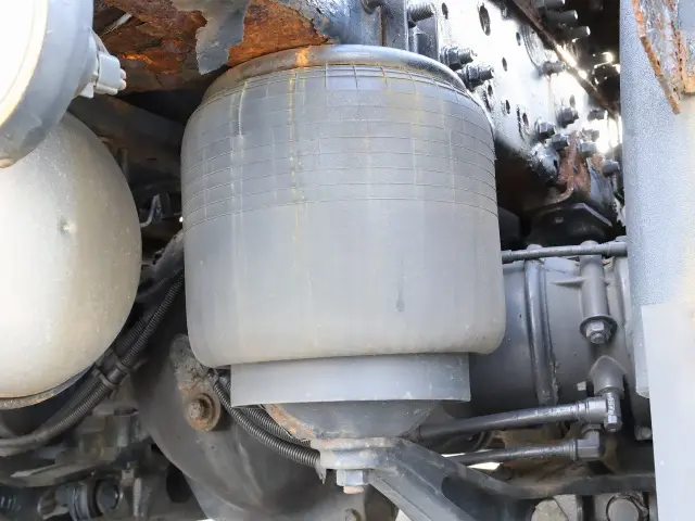 日野 プロフィア QKG-SH1EGDG(2WD)の写真22