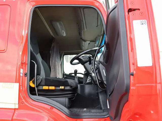 日野 プロフィア QKG-SH1EGDG(2WD)の写真31