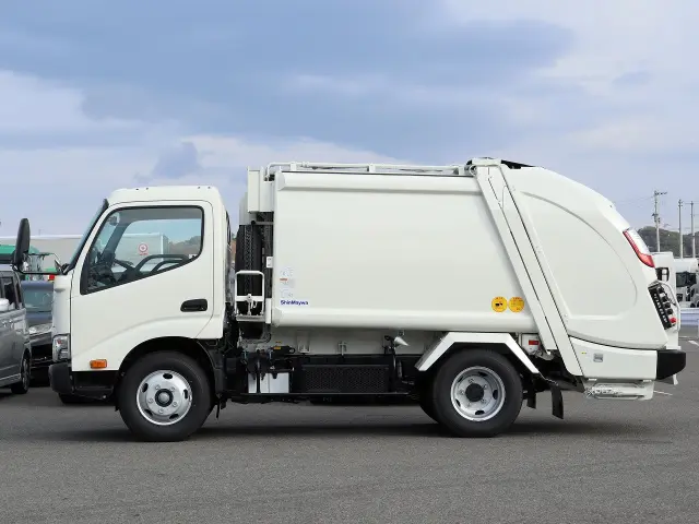 トヨタ ダイナ 2KG-XZU605A(2WD)の写真4