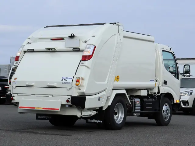 トヨタ ダイナ 2KG-XZU605A(2WD)の写真6