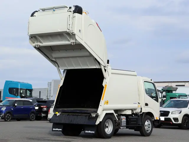 トヨタ ダイナ 2KG-XZU605A(2WD)の写真9