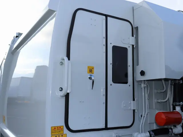 トヨタ ダイナ 2KG-XZU605A(2WD)の写真14