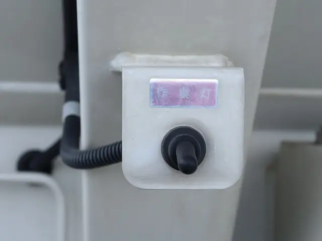 いすゞ フォワード 2RG-FSR90S2(2WD)の写真13