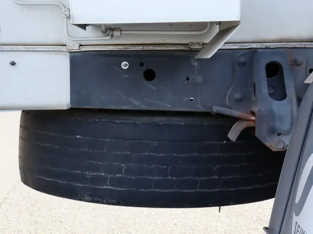 いすゞ フォワード 2RG-FSR90S2(2WD)の写真17