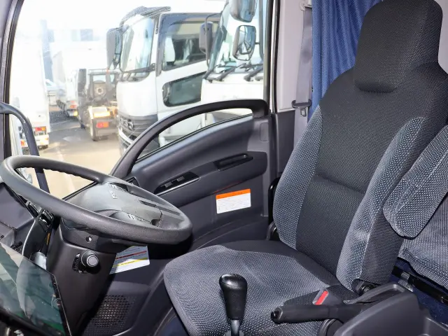 いすゞ フォワード 2RG-FSR90S2(2WD)の写真25