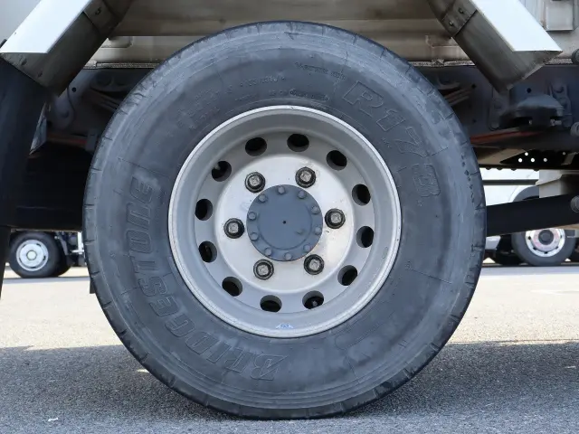 いすゞ フォワード 2RG-FSR90S2(2WD)の写真32