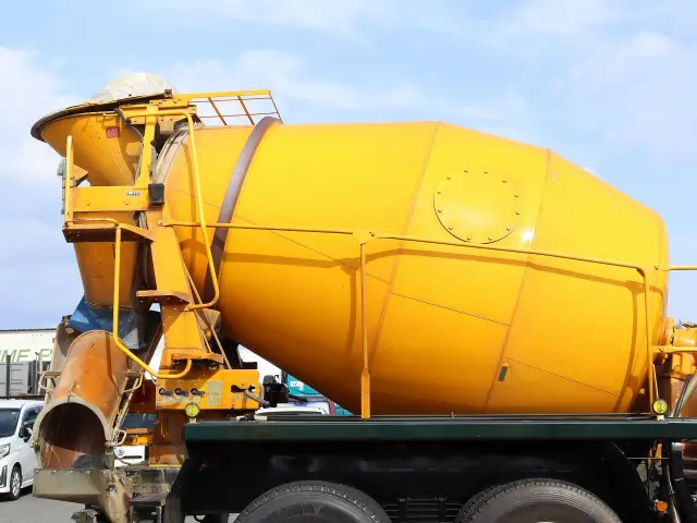 いすゞ ギガ 2KG-CXZ60CT(2WD)の写真7