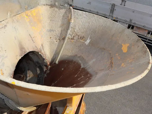 いすゞ ギガ 2KG-CXZ60CT(2WD)の写真16