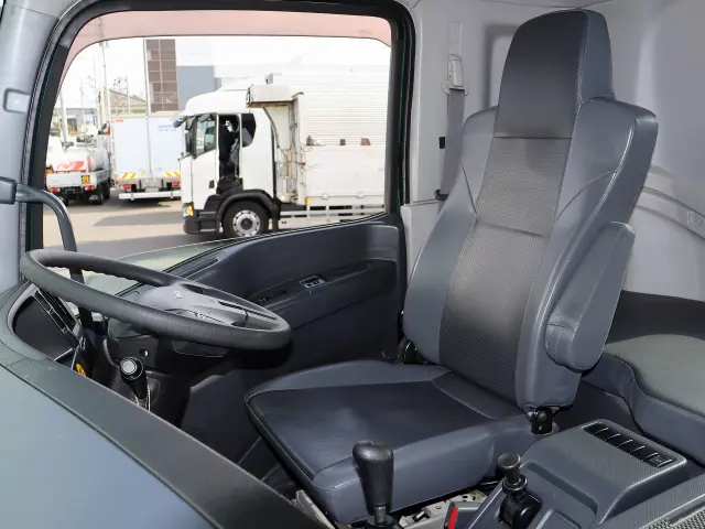 いすゞ ギガ 2KG-CXZ60CT(2WD)の写真30