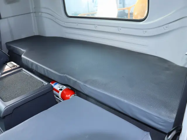 いすゞ ギガ 2KG-CXZ60CT(2WD)の写真33