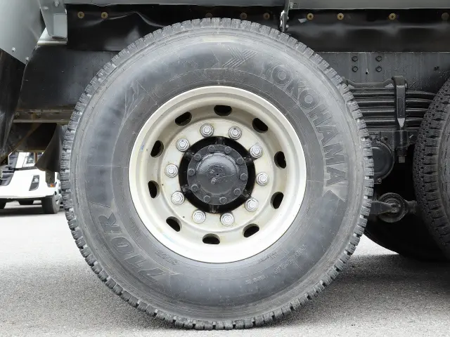いすゞ ギガ 2KG-CXZ60CT(2WD)の写真40