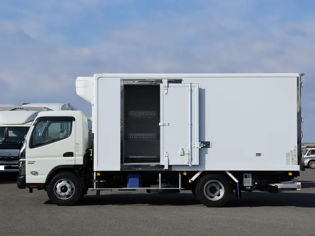 三菱 キャンター 2RG-FEB80(2WD)の写真5