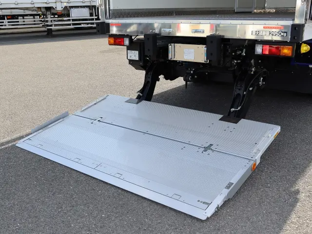 三菱 キャンター 2RG-FEB80(2WD)の写真31