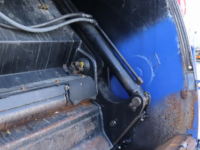 三菱 ファイター PDG-FK61F(2WD)の写真16