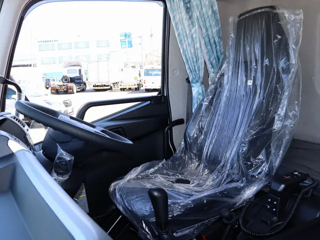 三菱 ファイター 2KG-FK65F(2WD)の写真32