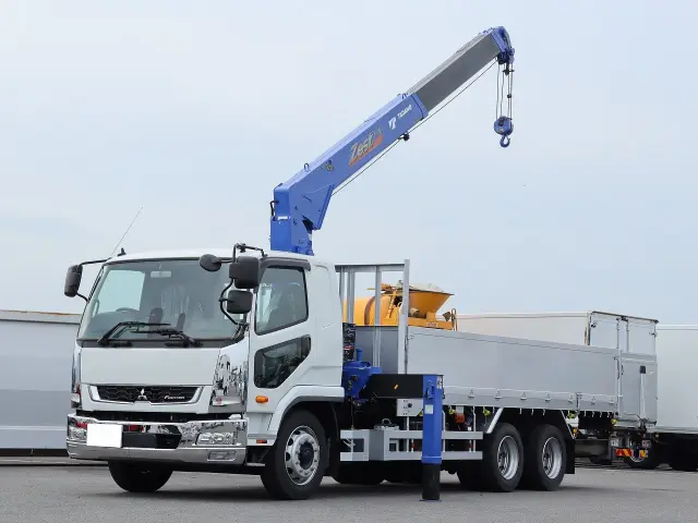 三菱 ファイター 2DG-FQ62F(6x4)の写真1