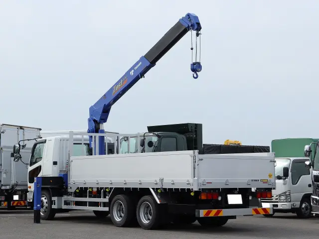 三菱 ファイター 2DG-FQ62F(6x4)の写真4