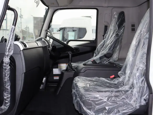 三菱 ファイター 2DG-FQ62F(6x4)の写真37