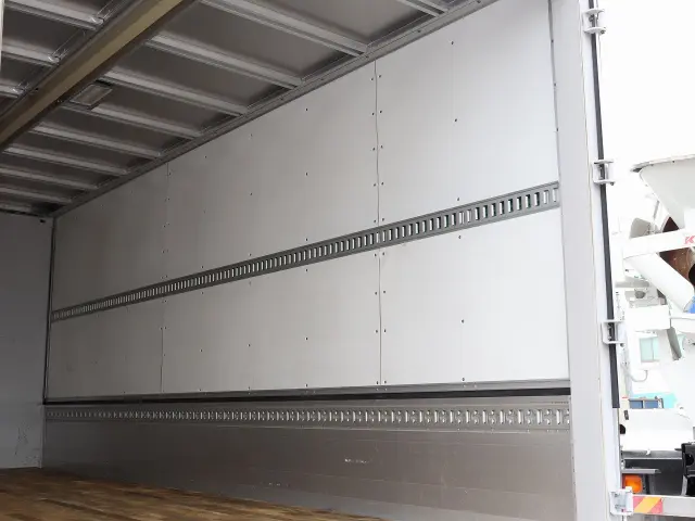 三菱 ファイター 2KG-FK64F(2WD)の写真13