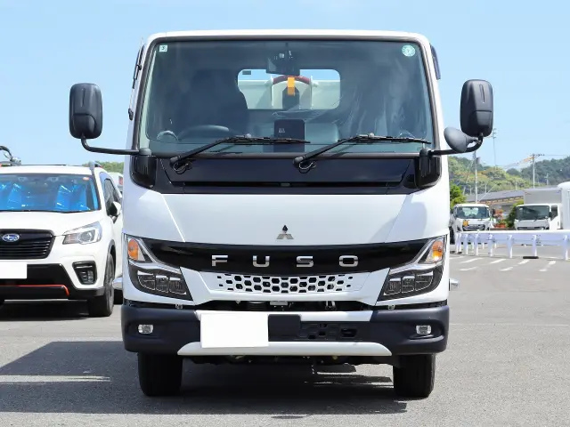 三菱 キャンター 2RG-FBAV0(2WD)の写真2