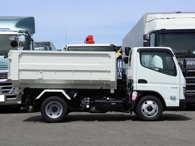 三菱 キャンター 2RG-FBAV0(2WD)の写真5