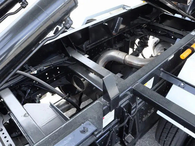 三菱 キャンター 2RG-FBAV0(2WD)の写真10