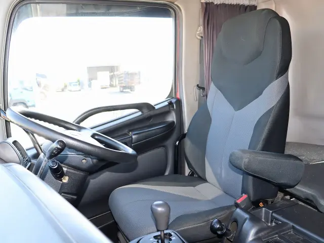 日野 プロフィア QPG-SH1EDDG(2WD)の写真33