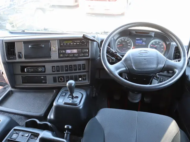 日野 プロフィア QPG-SH1EDDG(2WD)の写真35