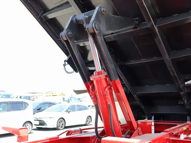 三菱 ファイター 2KG-FK62FZの写真10