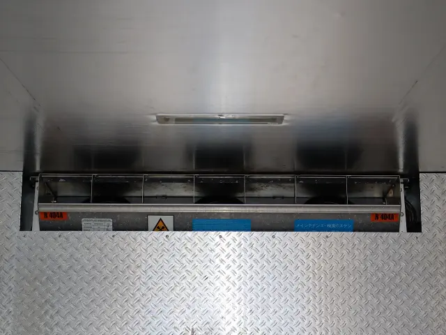いすゞ ギガ QPG-CYL77B(6x2)の写真16