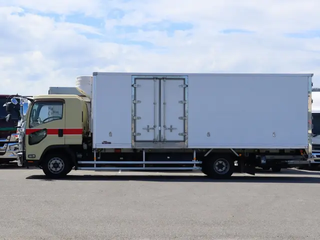 いすゞ フォワード TKG-FRR90S2(2WD)の写真4
