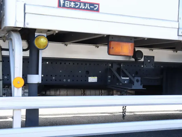 いすゞ フォワード TKG-FRR90S2(2WD)の写真21