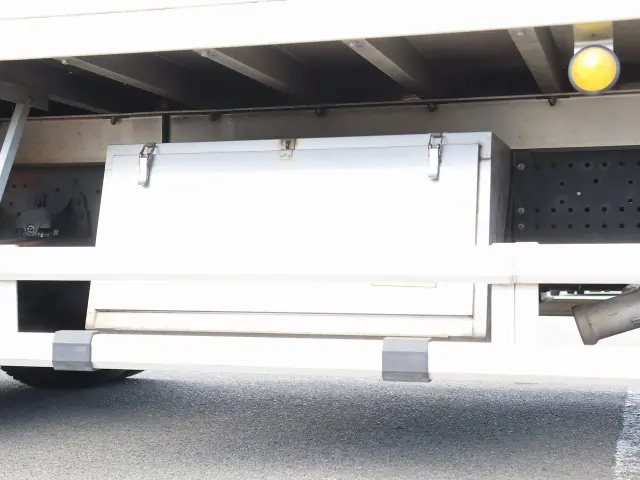 いすゞ フォワード TKG-FRR90S2(2WD)の写真25