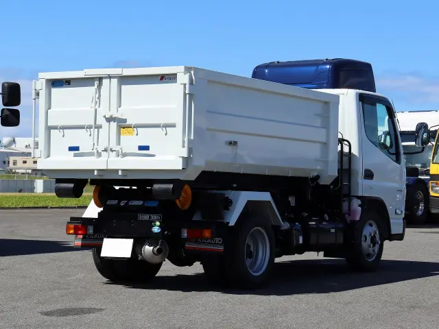 三菱 キャンター 2RG-FBAV0(2WD)の写真32