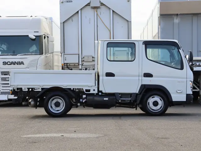 三菱 キャンター 2RG-FBA20(2WD)の写真5