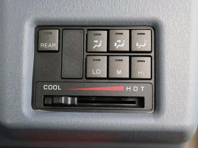 三菱 キャンター 2RG-FBA20(2WD)の写真30