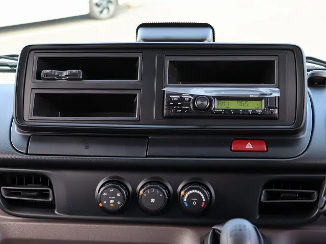 三菱 キャンター 2RG-FBA20(2WD)の写真32