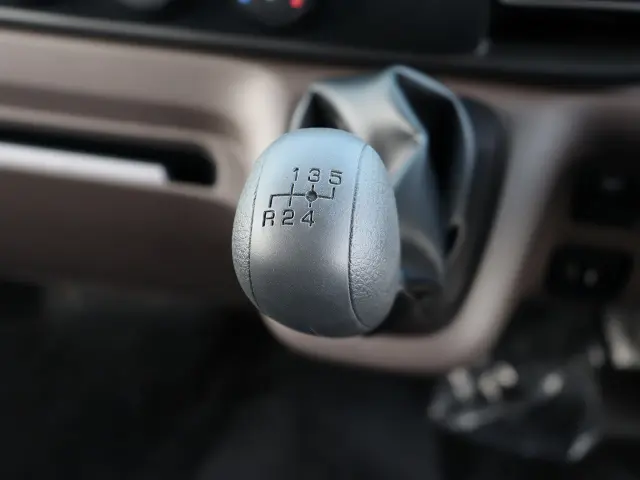 三菱 キャンター 2RG-FBA20(2WD)の写真34