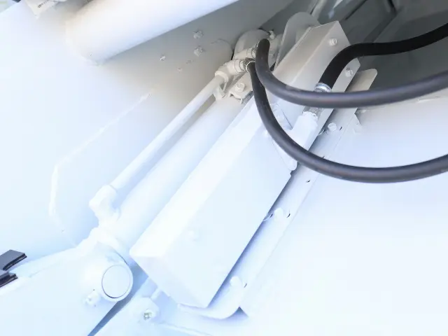 三菱 キャンター 2PG-FEA80(2WD)の写真15