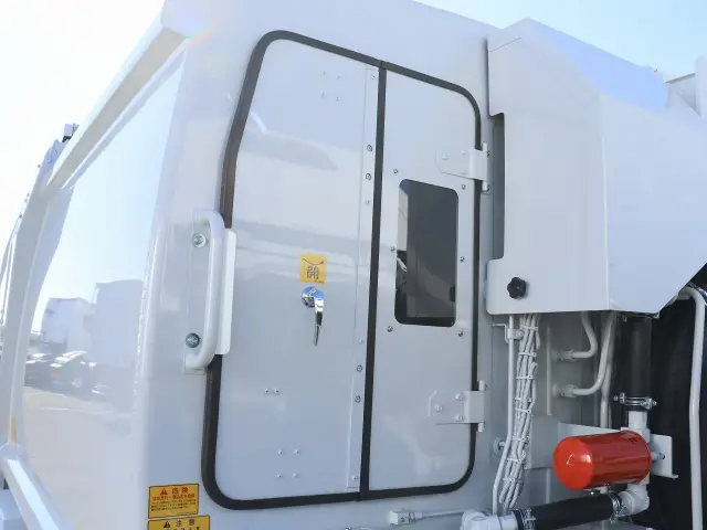 三菱 キャンター 2PG-FEA80(2WD)の写真19