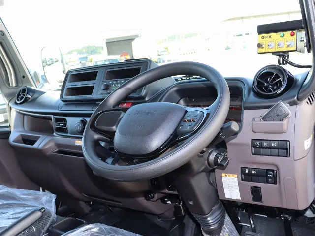 三菱 キャンター 2PG-FEA80(2WD)の写真37