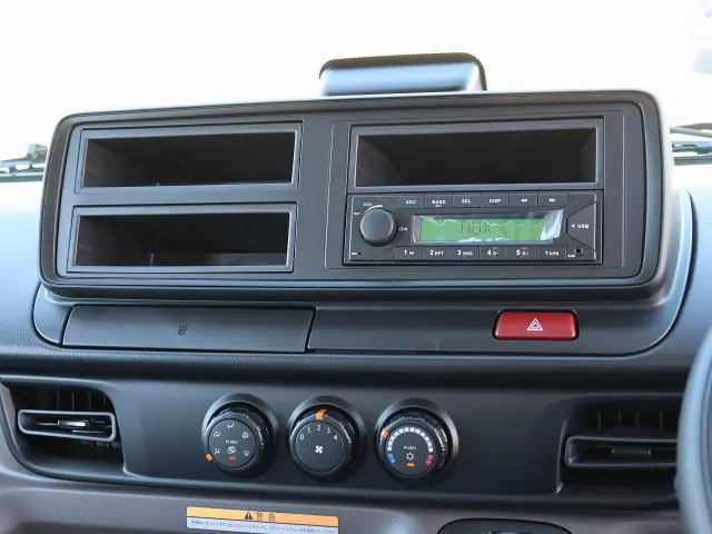 三菱 キャンター 2PG-FEA80(2WD)の写真38