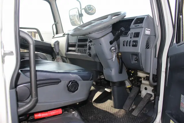 三菱 ファイター PA-FK74F(2WD)の写真15