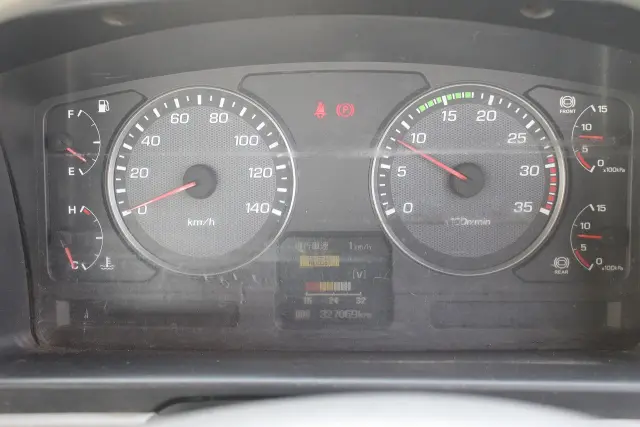 三菱 ファイター PA-FK74F(2WD)の写真18