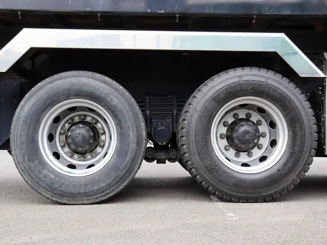 いすゞ ギガ 2PG-CXZ77CT(6x4)の写真42