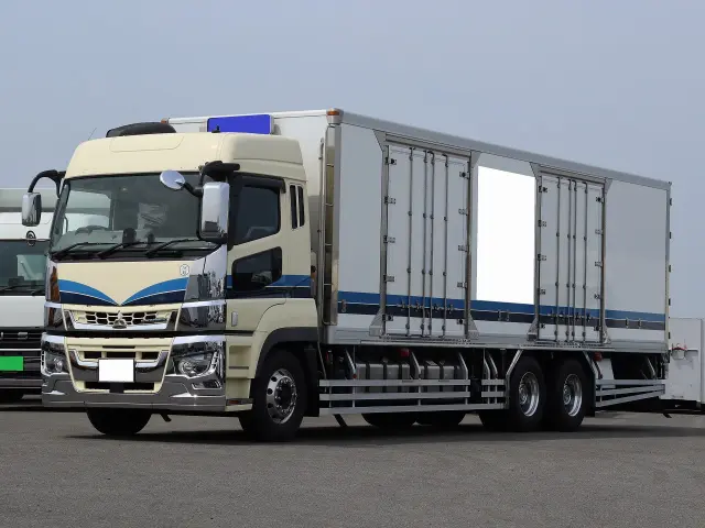 三菱 スーパーグレート 2PG-FU74HZの写真1